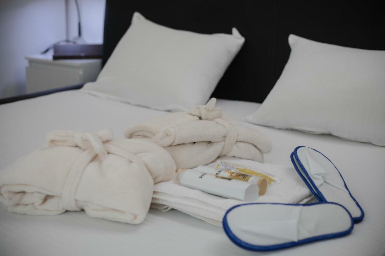 City Holliday Lux Belgrade Extérieur photo