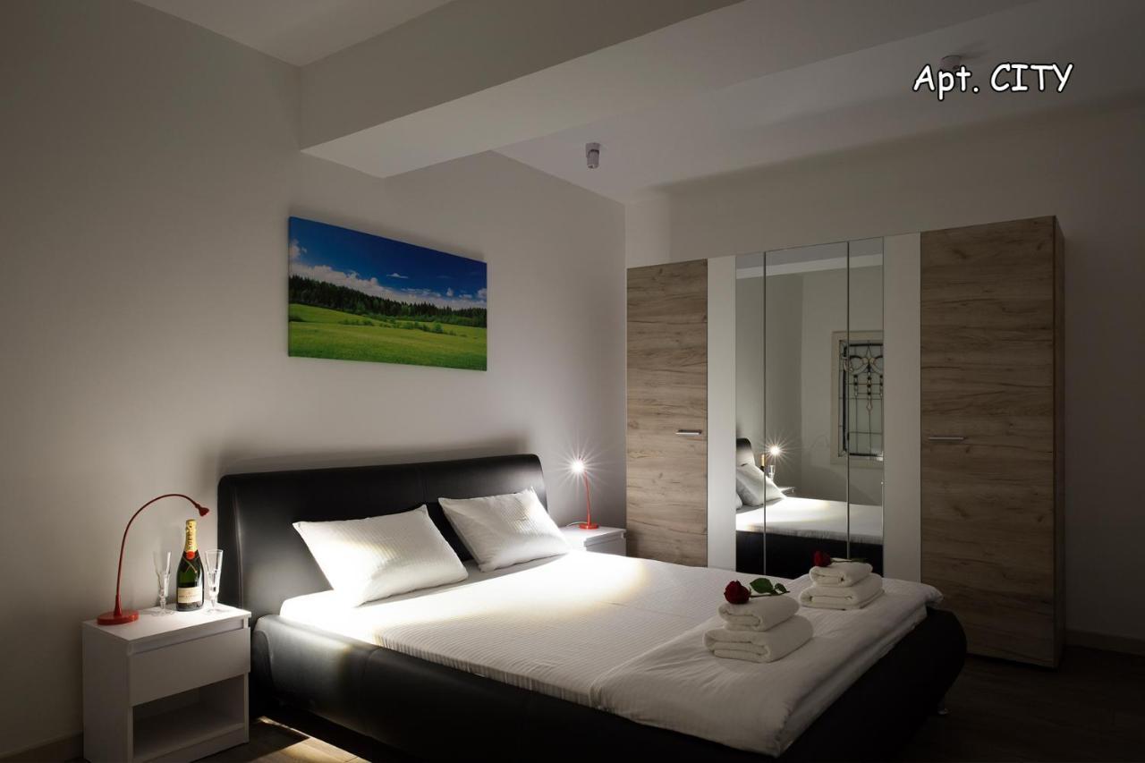 City Holliday Lux Belgrade Extérieur photo