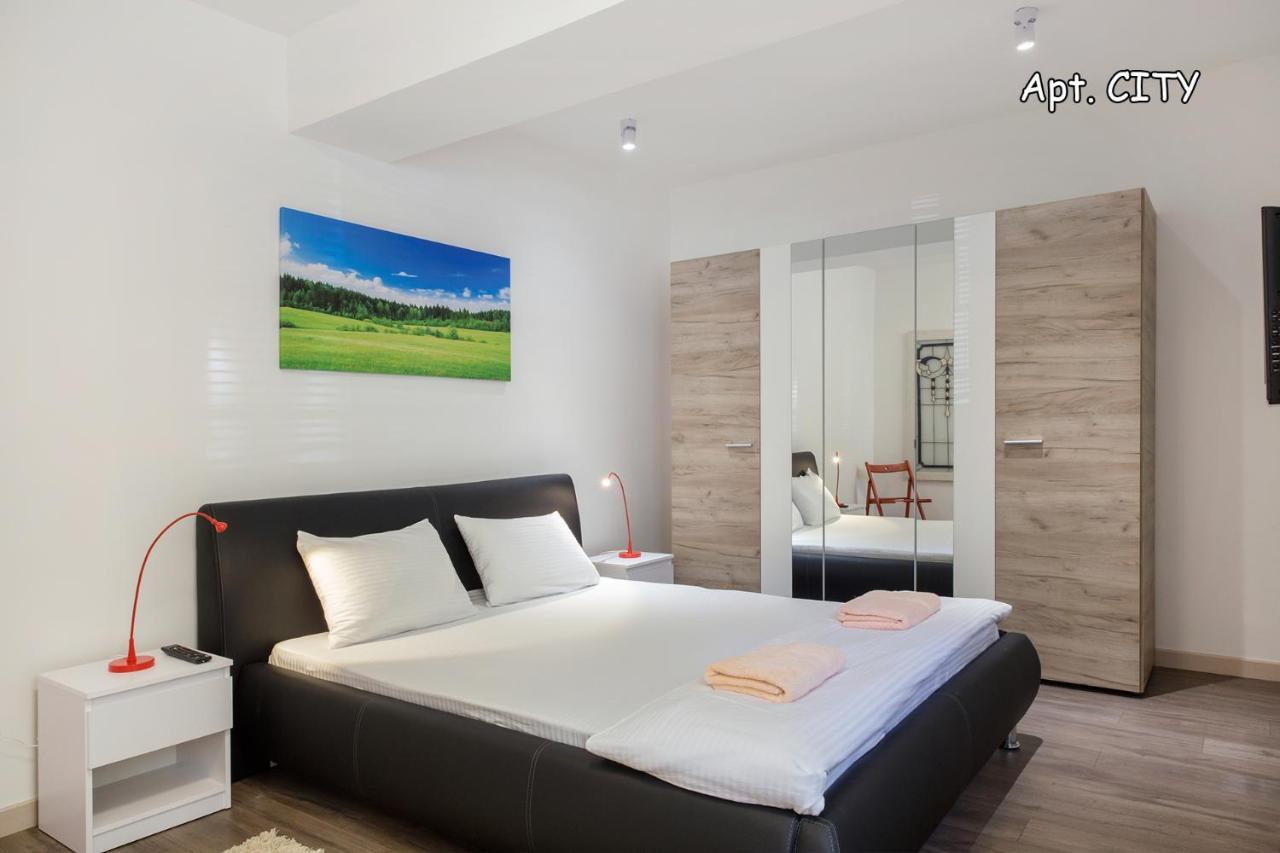 City Holliday Lux Belgrade Extérieur photo
