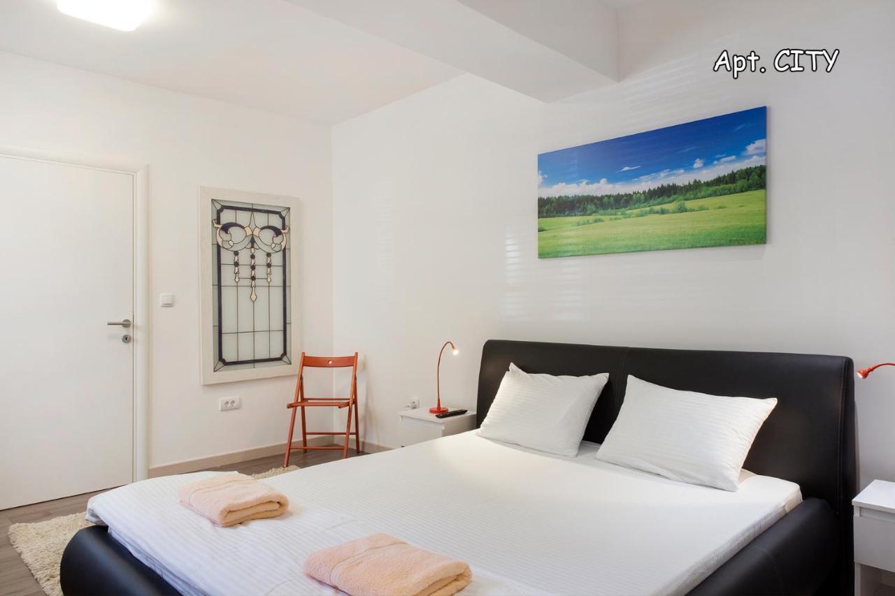 City Holliday Lux Belgrade Extérieur photo