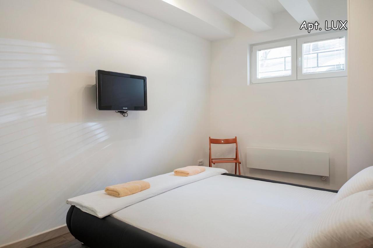 City Holliday Lux Belgrade Extérieur photo